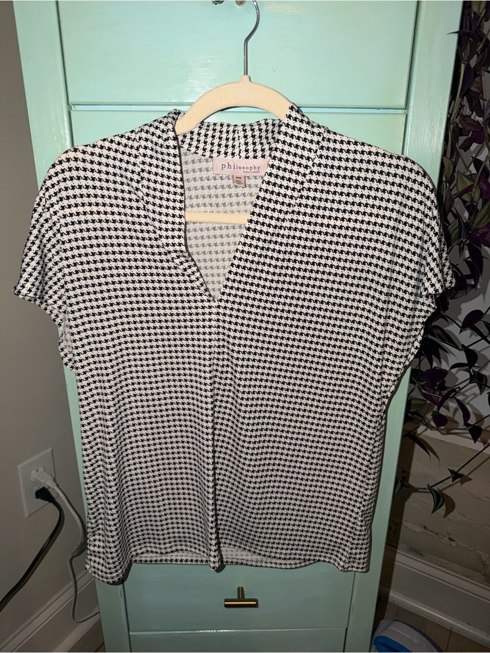 Philosophy Black and White Houndstooth V-Neck Top